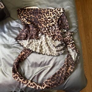 SHEIN Leopard Print Crop Top
